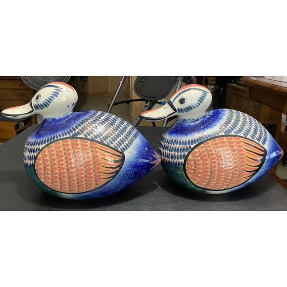 Set of 2 Large Heavy Handpainted Signed Erandi Mexico Ceramic Ducks EUC - Picture 2 of 7